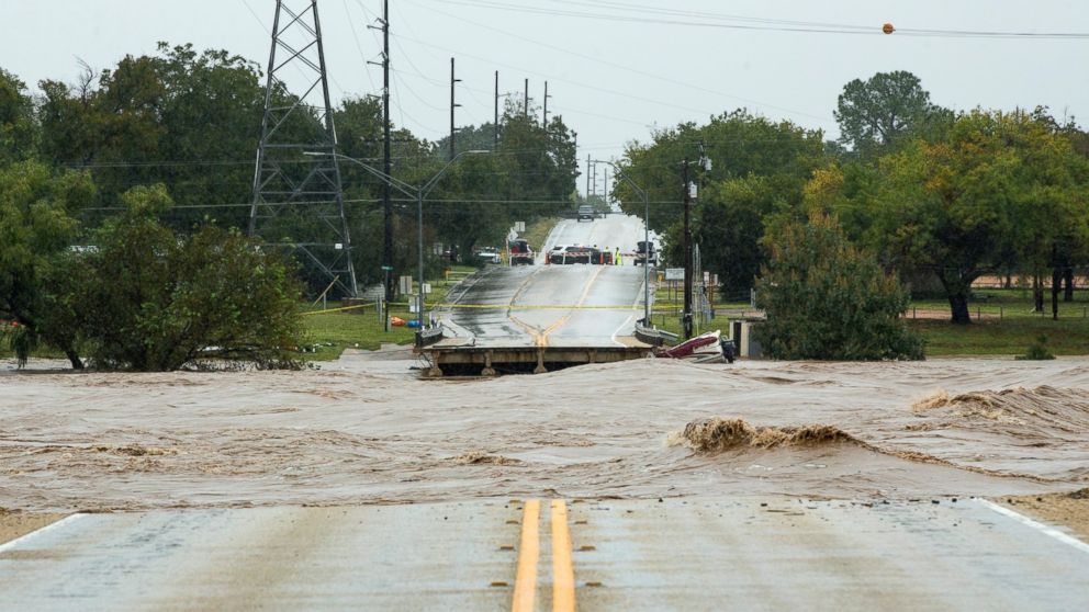 Deaths reported in Texas and Arizona after rains