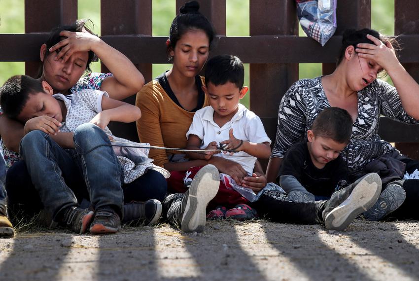 Arizona signs legislation to combat human smuggling at the border