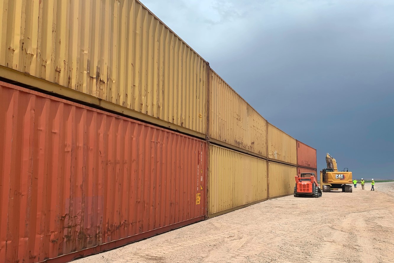 Container wall stops migration in Arizona
