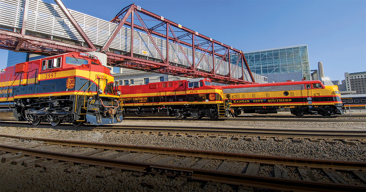 KCS begins construction of rail bridge on Laredo-Mexico border