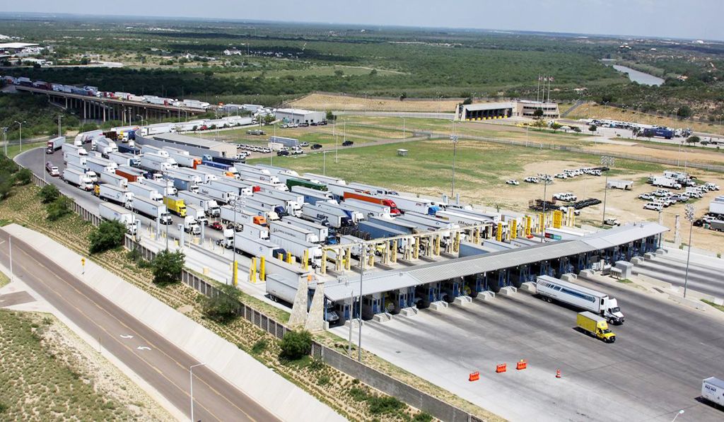 <strong>Texas plans to upgrade Highway 225 to improve connectivity with Colombia border port</strong>