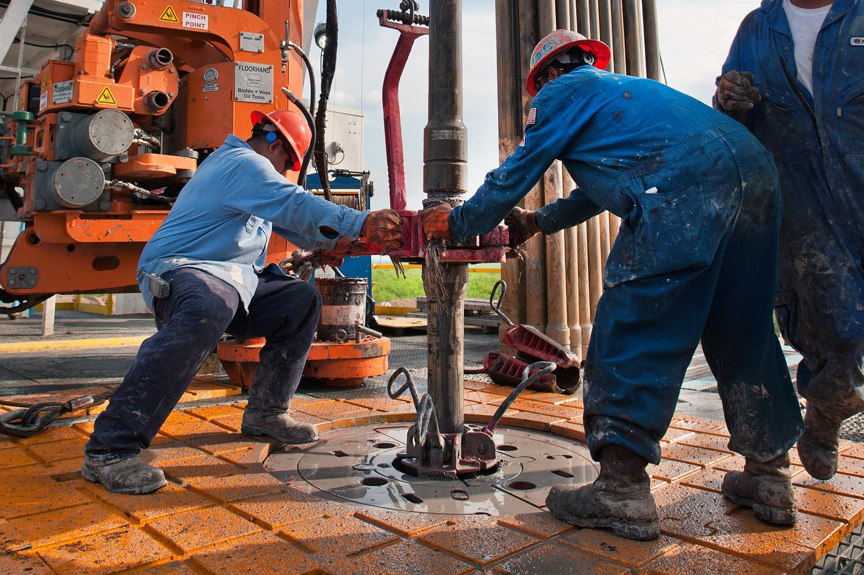 California earmarks US$26.7 million to support oil and gas sector workers