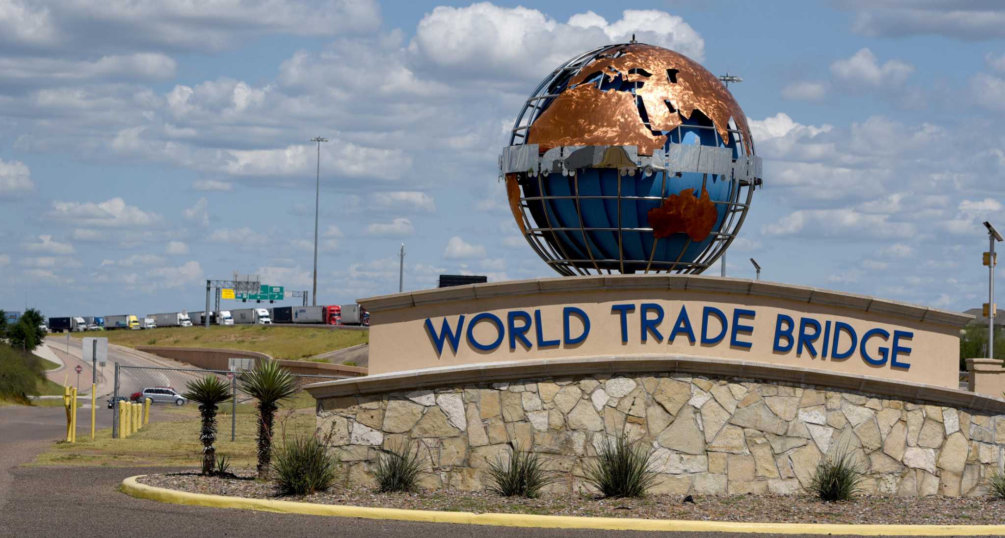 <strong>Laredo Celebrates Presidential Permit Approval for World Trade Bridge Expansion</strong>