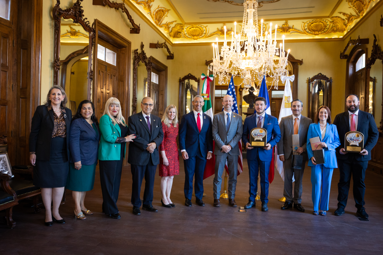 <strong>South Texas mayors meet with Nuevo Leon governor to promote economic collaboration</strong>